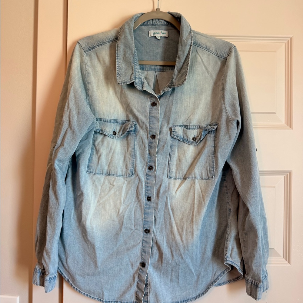 Grace & Lace Light Wash Denim Button-Up Shirt. Large